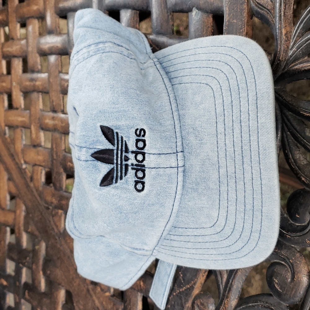 adidas Strapback hat
